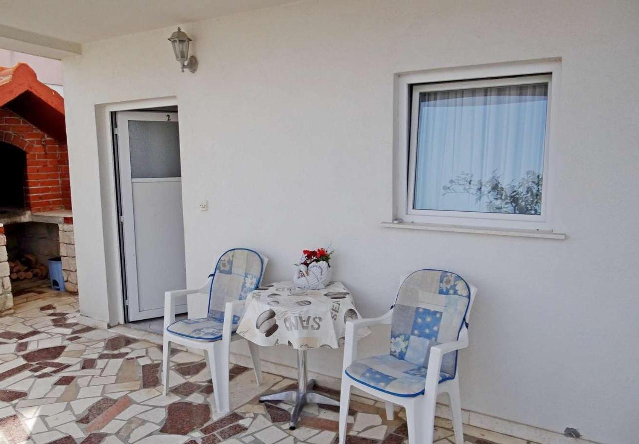 Apartments Tomislav - 120 M From Beach Donji Okrug  Εξωτερικό φωτογραφία